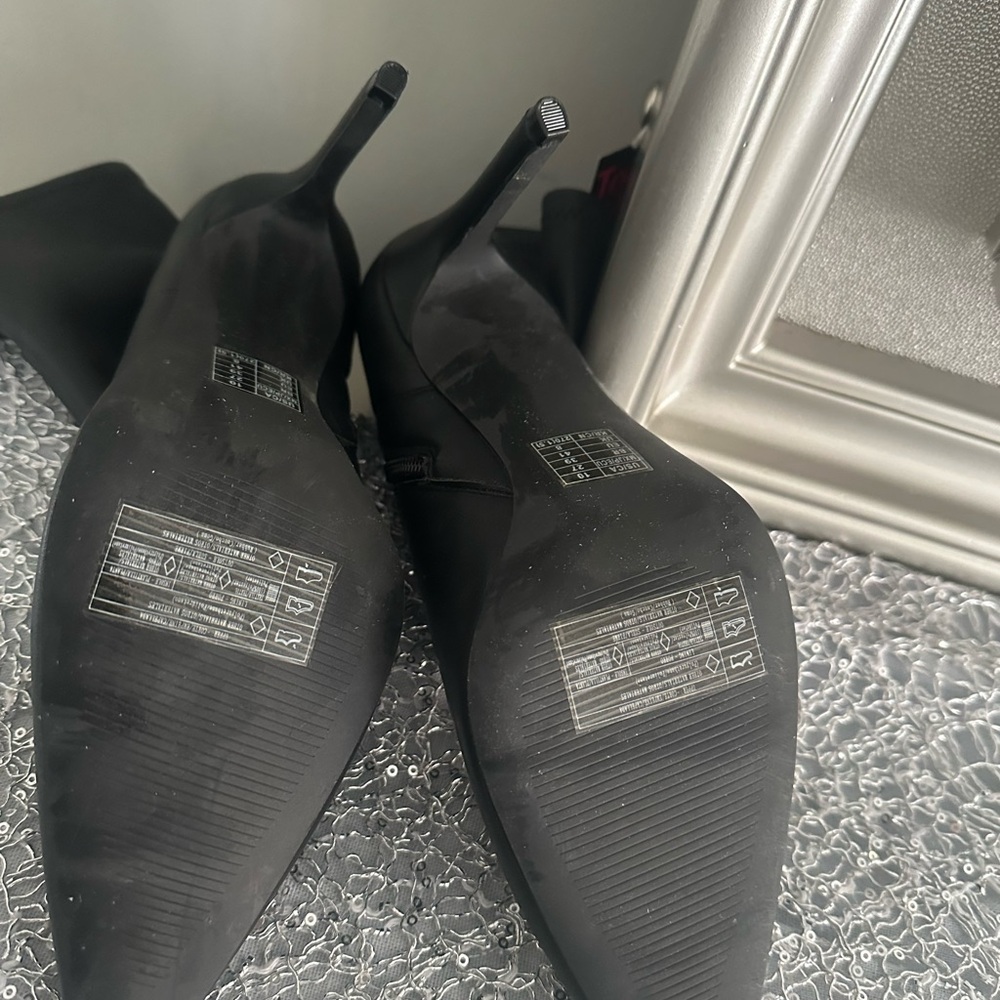 Tony Bianco Black Pointed Toe Stiletto Ankle Boots - Picture 3 of 3